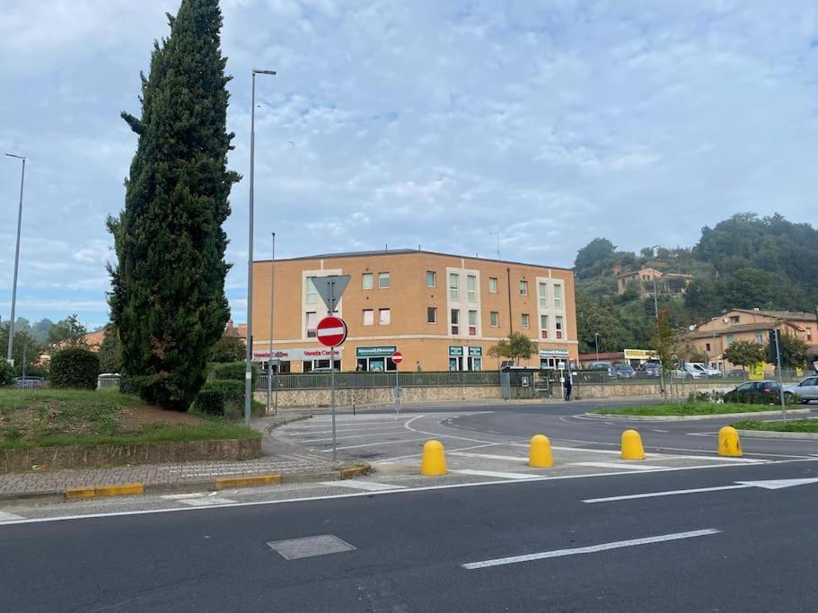 Apartment In Siena With Private Parking Eksteriør billede